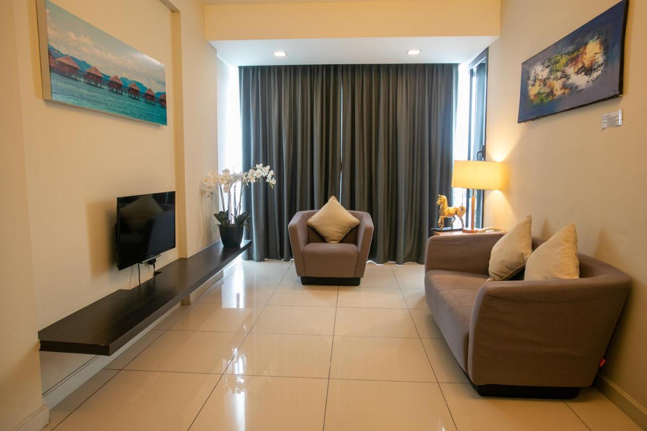 Sky Hotel Kota Kinabalu Buitenkant foto