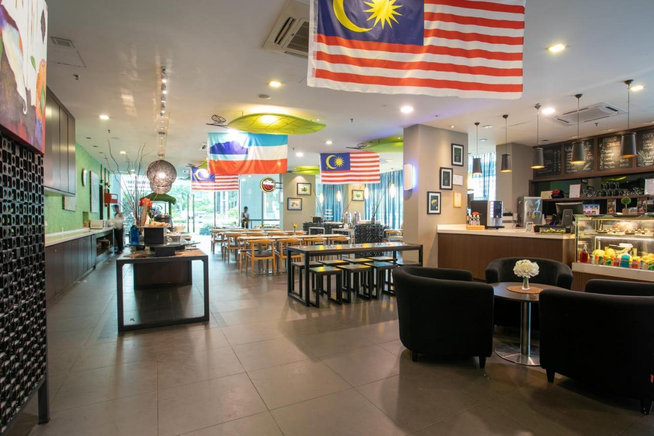 Sky Hotel Kota Kinabalu Buitenkant foto